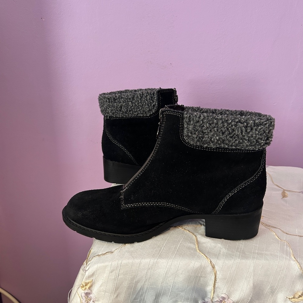 Weatherproof Black Suede Boots with Gray faux fur cuff